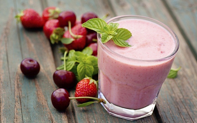 breakfast ideas for teens - frozen fruit smoothies