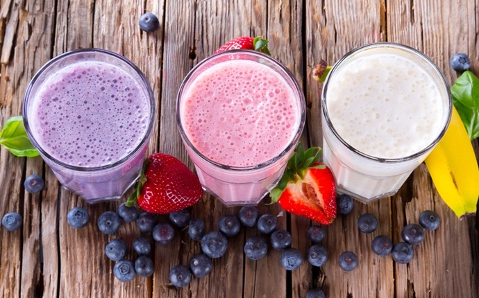breakfast ideas for teens - fruit smoothie