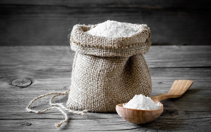 how to get rid of dandruff - salt