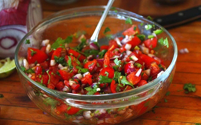 fresh tomato recipes - tropical tomato salsa