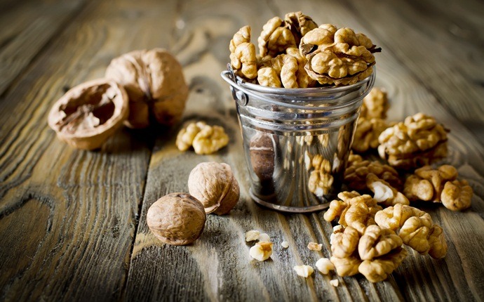 liver cleansing diet - walnut