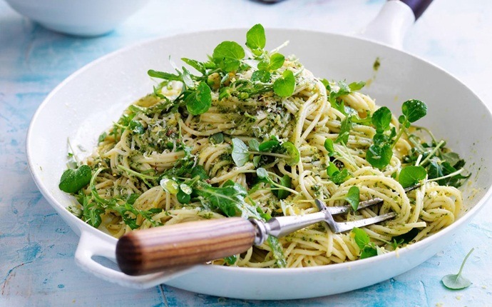 healthy zucchini recipes - zesty zucchini spaghetti