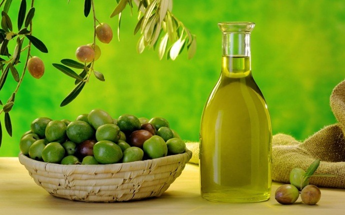 aloe vera for wrinkles - aloe vera gel, olive oil, and brown sugar