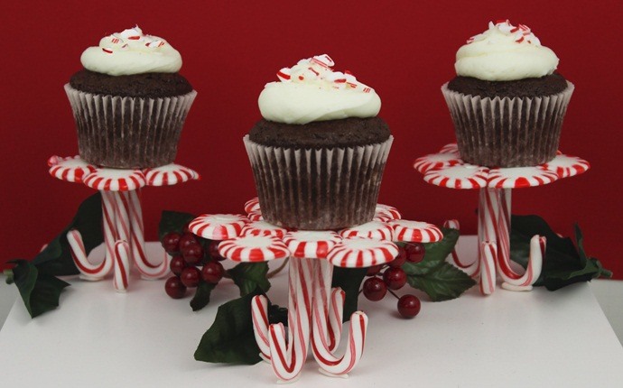 christmas recipes for kids - candy cane cupcakes