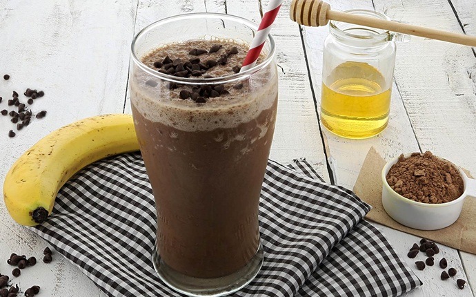 paleo breakfast recipes - creamy paleo chocolate milkshake