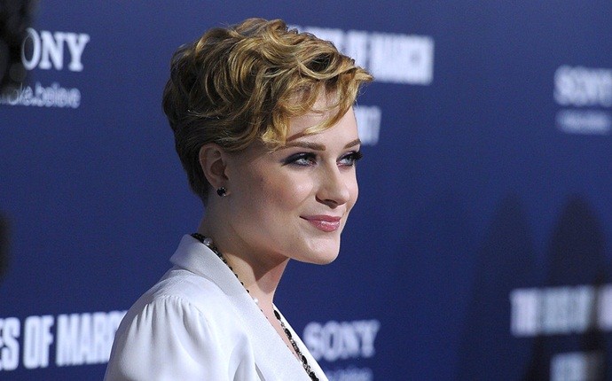 short hairstyles for mature women - the short pixie