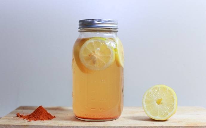lemon for acid reflux - lemon with pink salt tonic