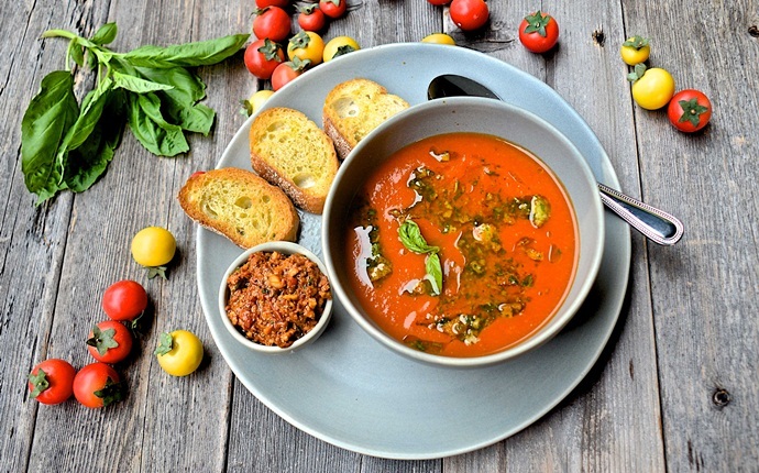 tomato soup recipes - tomato gorgonzola soup