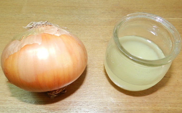 treatment for scalds - onion juice