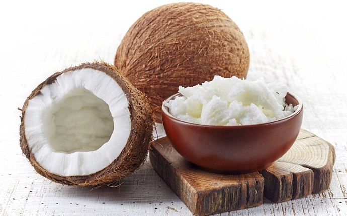 what to eat when breastfeeding - coconut oil