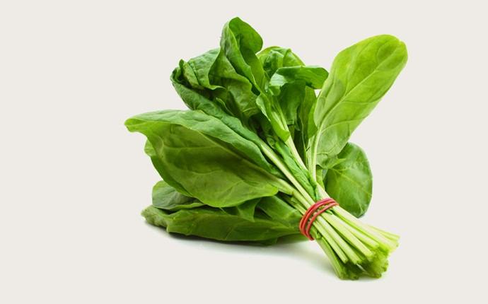 what to eat when breastfeeding - spinach