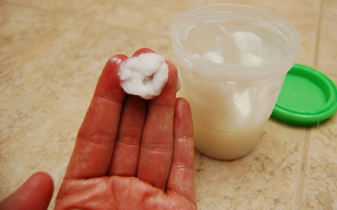 coconut oil for diaper rash - using coconut oil like a natural diaper cream