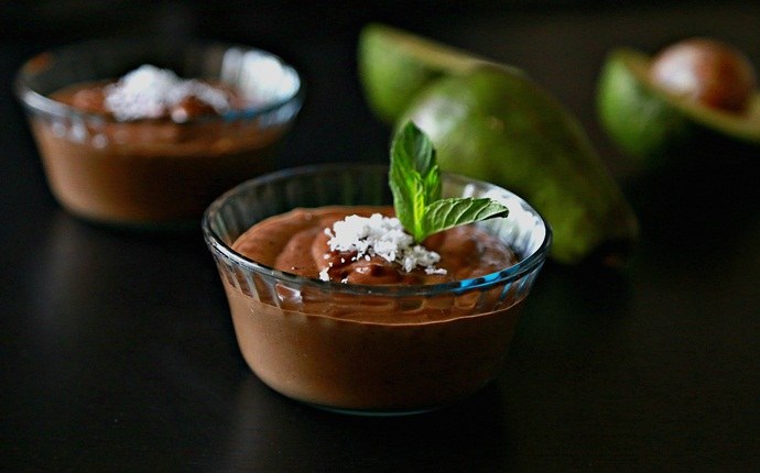 healthy vegan recipes - healthy chocolate pudding