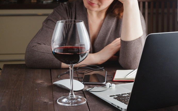 signs of alcoholism - ignore the responsibility