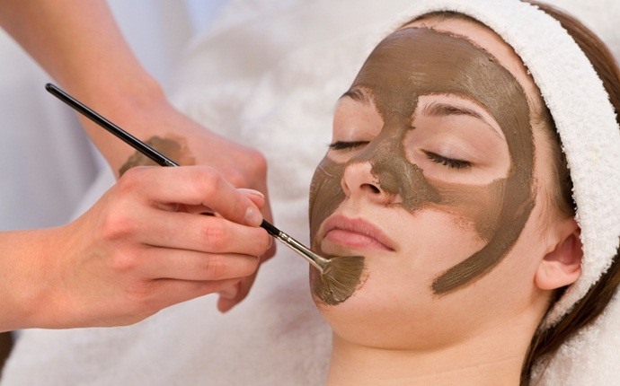 home remedies for large pores - multani mitti