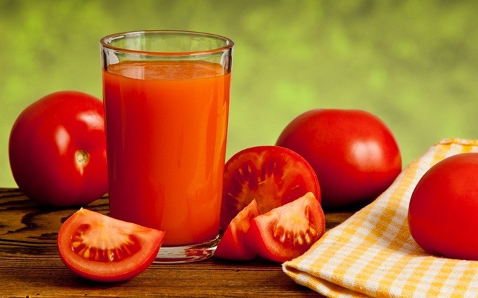 Bouton cuir chevelu remède grand-mère : Jus de tomate