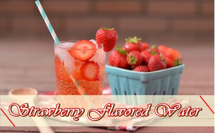 how to make detox water - strawberry flavored water