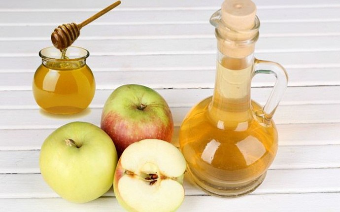 home remedies for oral thrush - apple cider vinegar and honey