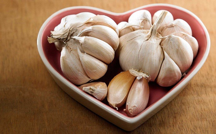 zinc food sources - garlic